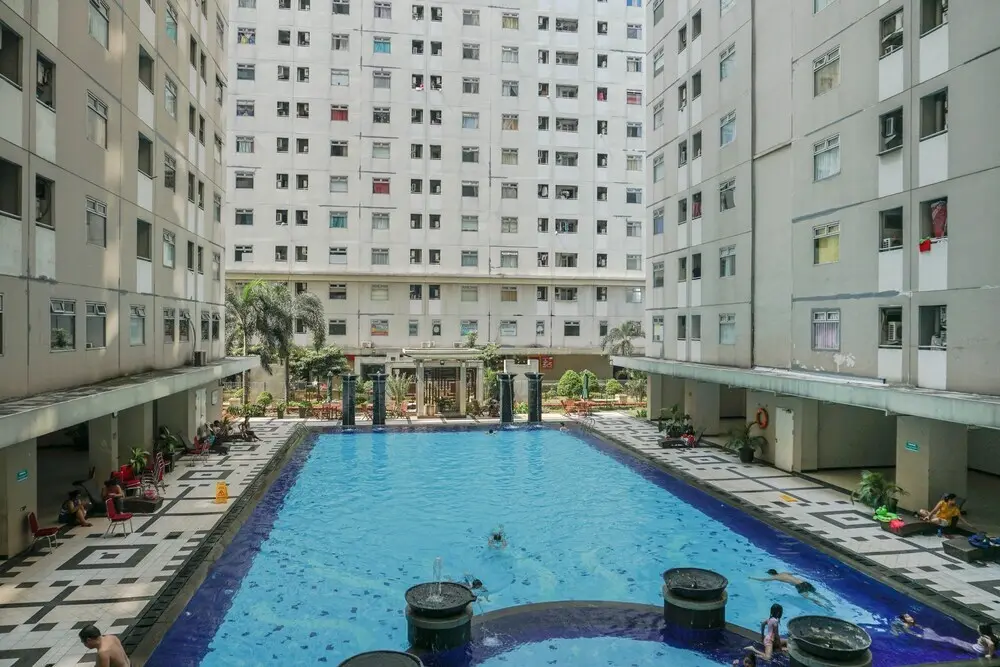 Джакарта: Homey 2BR at Gading Nias Residences Apartment
