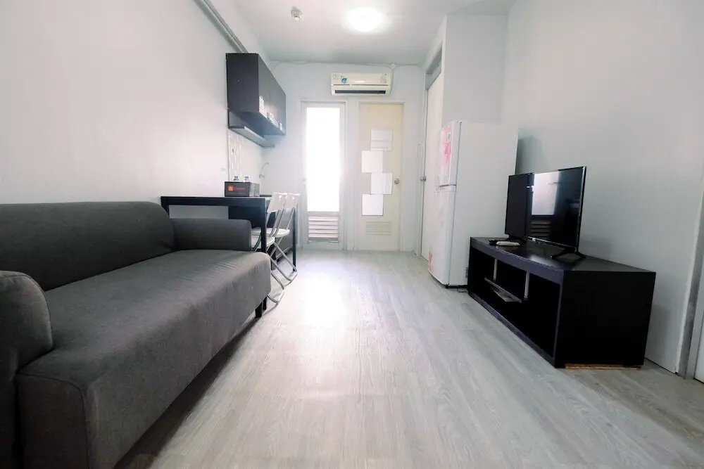 Джакарта: Homey 2BR at Gading Nias Residences Apartment