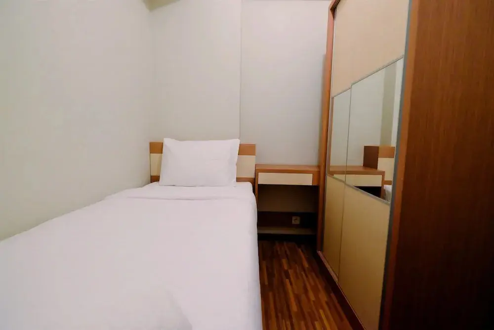 Джакарта: Homey 1BR at Menteng Square Apartment By Travelio