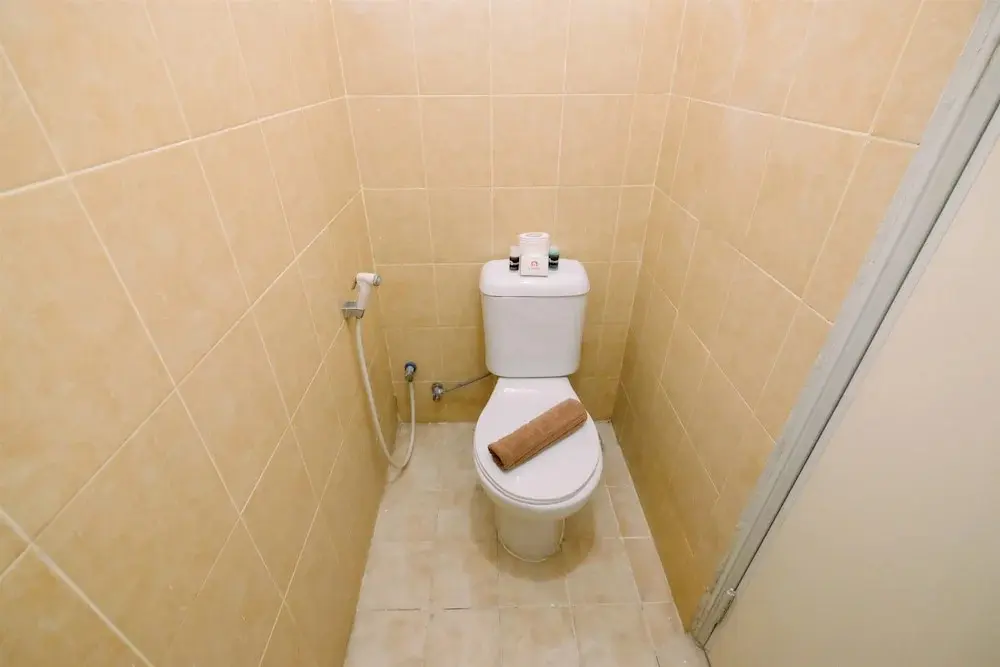 Джакарта: Homey 1BR at Menteng Square Apartment By Travelio