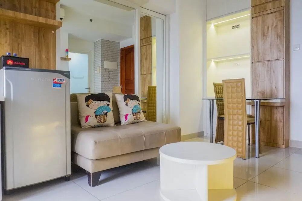Сурабая: Homey 2BR at Waterplace Residence