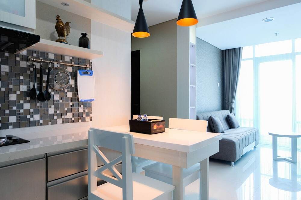 Южный Тангеранг: Luxurious 2BR Brooklyn Apartment