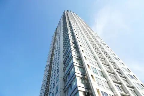 Luxurious 3BR Apartment at FX Residence Sudirman — фото 1