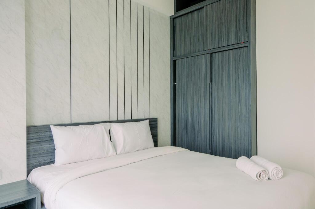 Южный Тангеранг: Luxury 1BR Tree Park Apartment BSD By Travelio