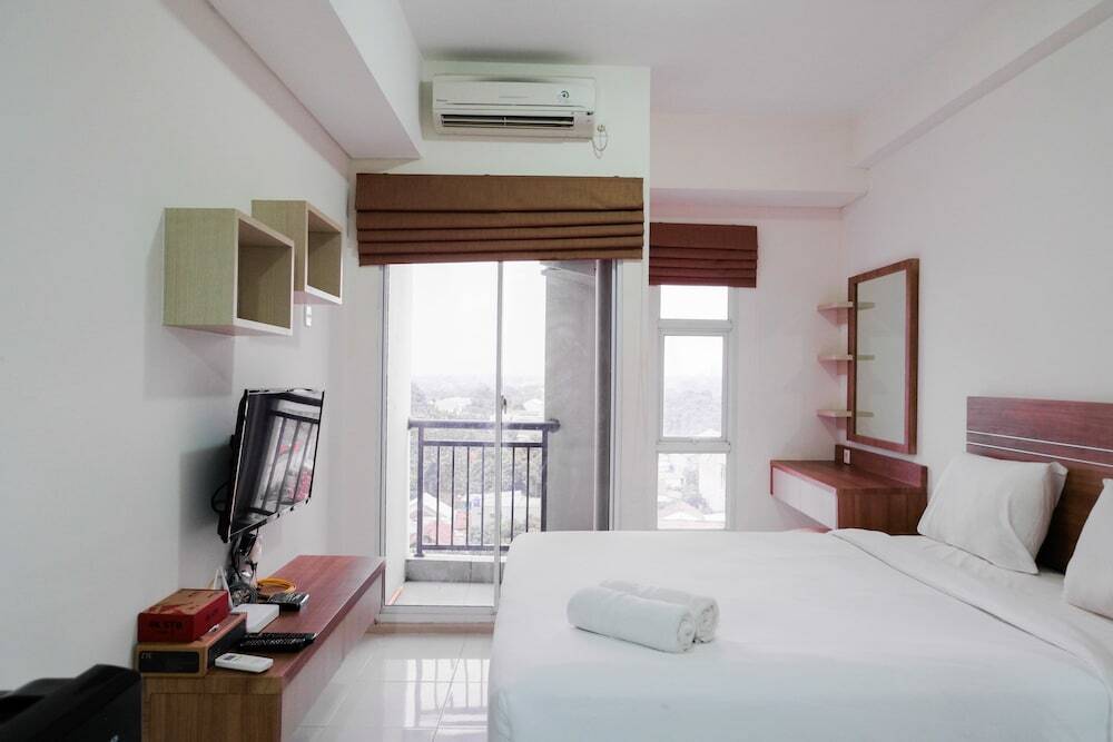 Южный Тангеранг: Minimalist Studio Akasa Pure Living Apartement By Travelio