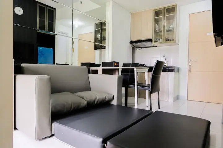 Тангеранг: Modern Luxurious 2Br Ayodhya Apartment