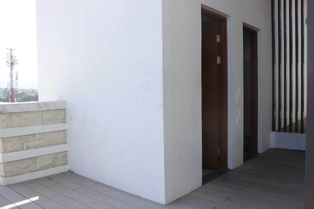 Бандунг: Modern Stylish Studio At Greko Apartment Bandung