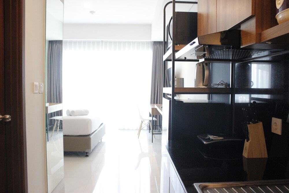 Бандунг: Modern Stylish Studio At Greko Apartment Bandung