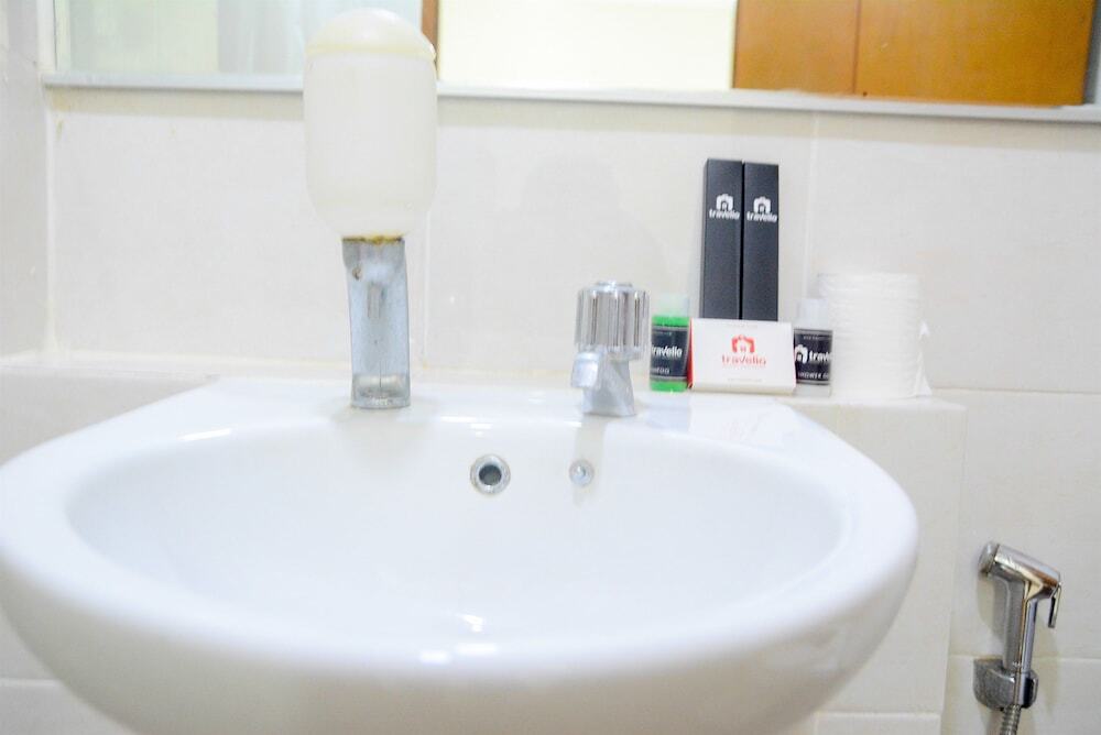 Джакарта: Simply Spacious 1BR Apartment at Green Bay Pluit