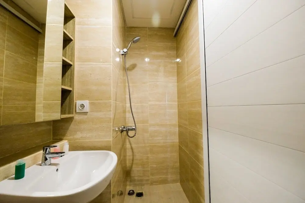 Тангеранг: Spacious Studio Apartment at Springwood Residence By Travelio