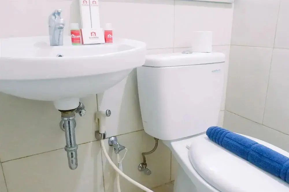 Сурабая: Studio Apartment Connected to Mall at Supermall Mansion