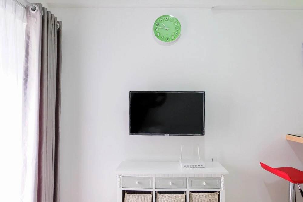 Legok: Studio Room at M-Town Residence near Summarecon Mall Serpong