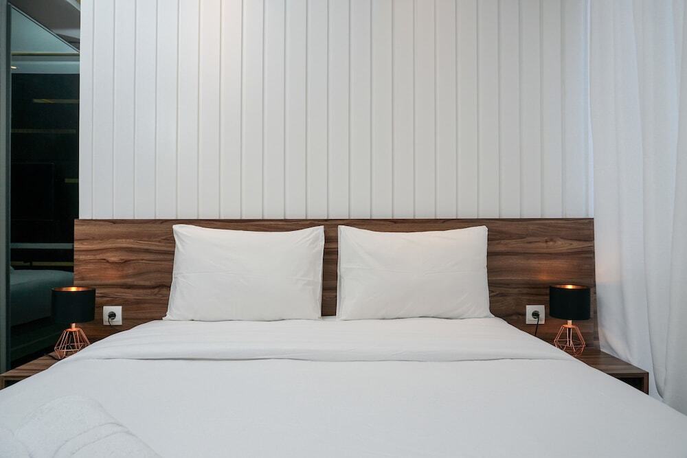 Tranquil 2br at Menteng Park Apartment — фото 1