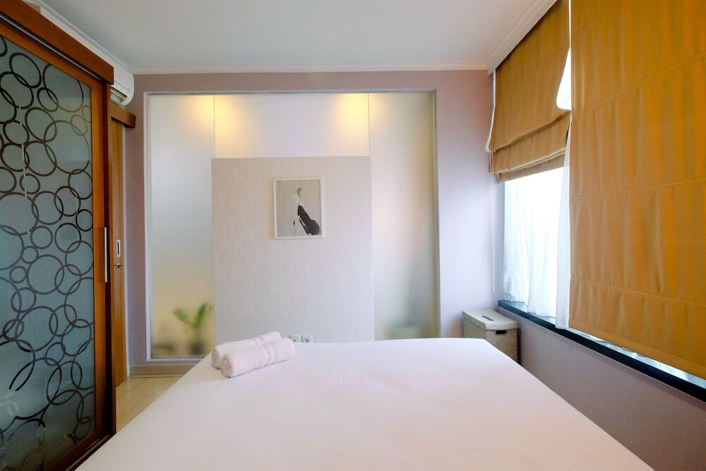 Джакарта: Wonderful 1BR at Hampton's Park Apartment By Travelio