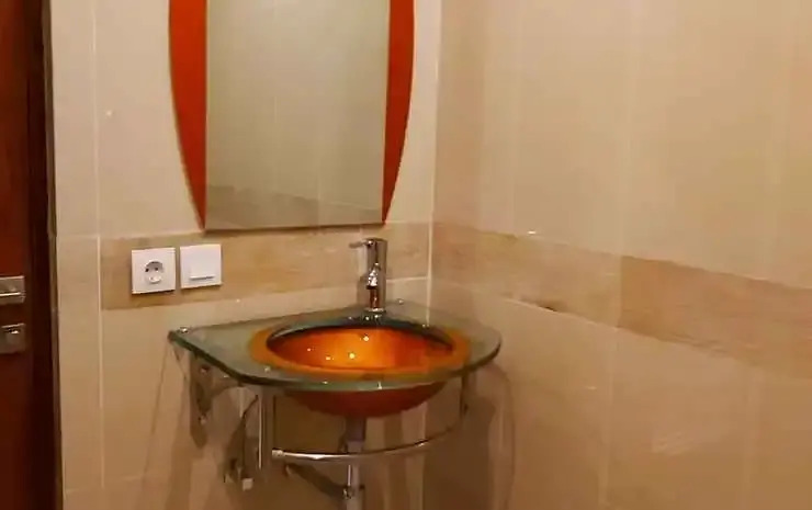 Секотонг Барат: Marina Del Ray