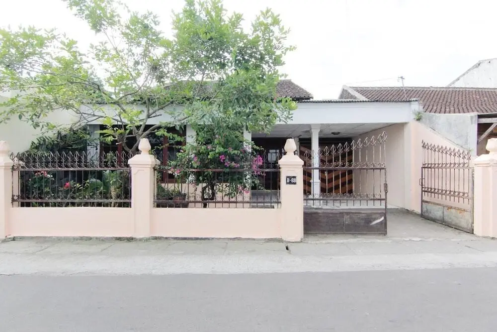 Депок: Wisma Sarjana Syariah - Khusus Putri
