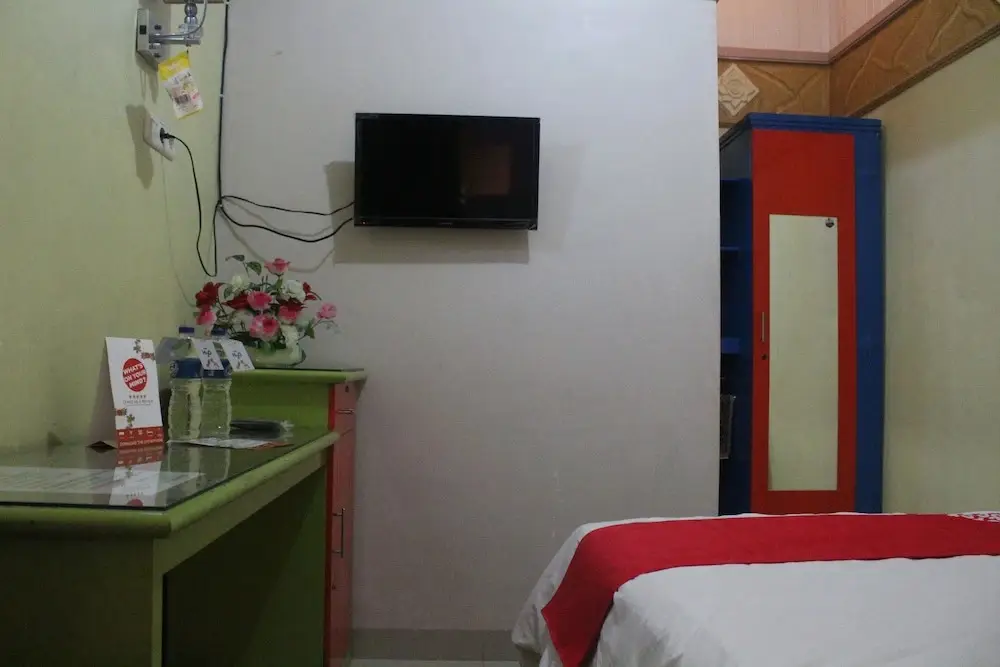 Палу: OYO 1263 Jazz Anna Hotel