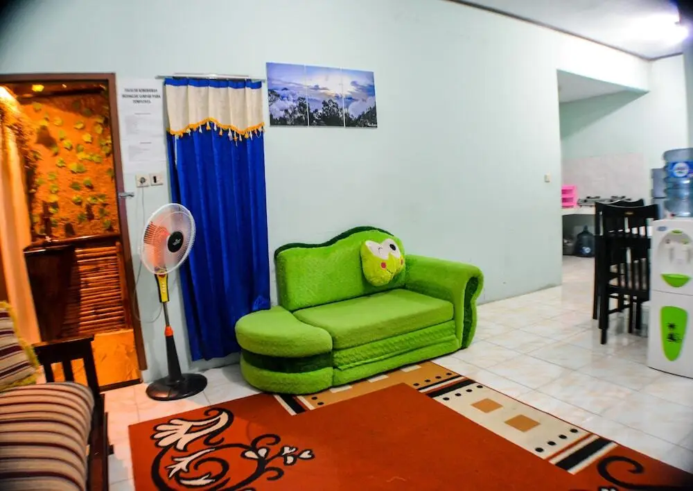 Сизаруа: Homestay Sembiring Puncak