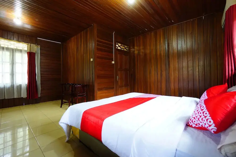 Манадо: OYO 1254 Golden Lake Resort