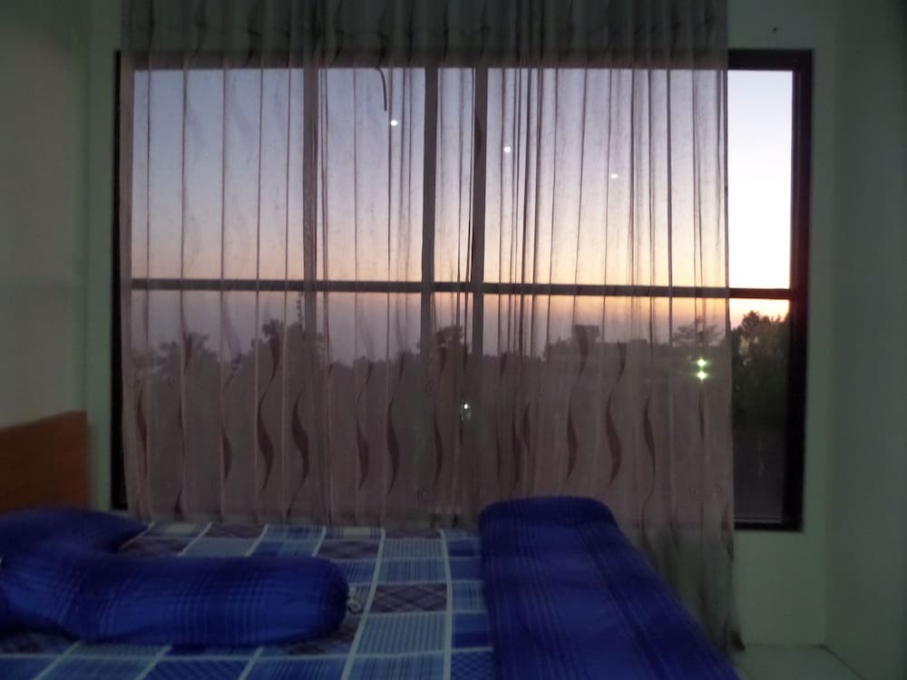 Надисари: Rumah Singgah BRM