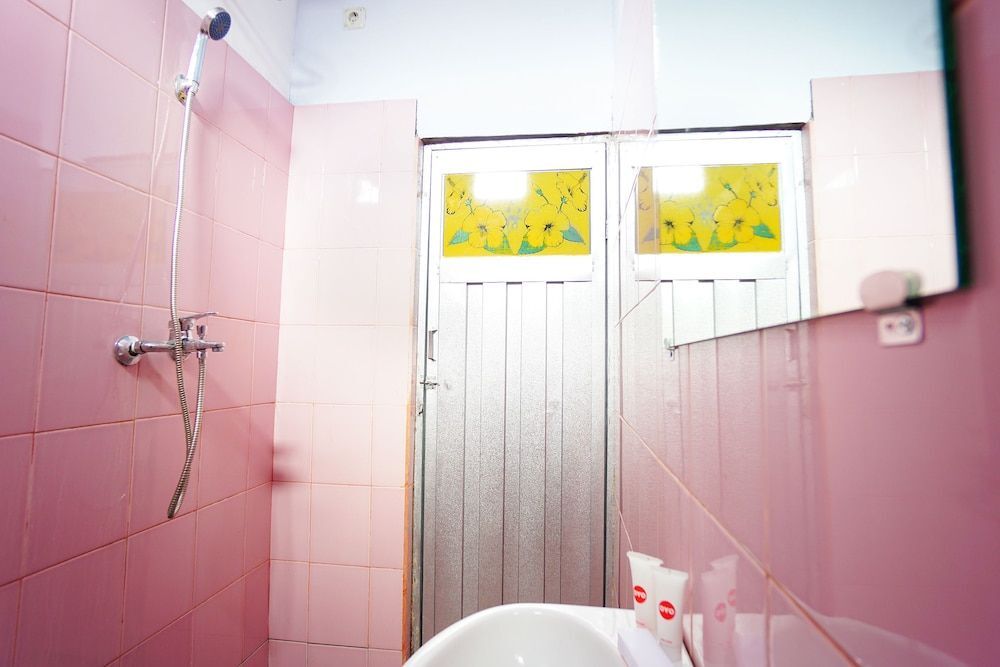 Вори: OYO 1064 Manado Airport Homestay