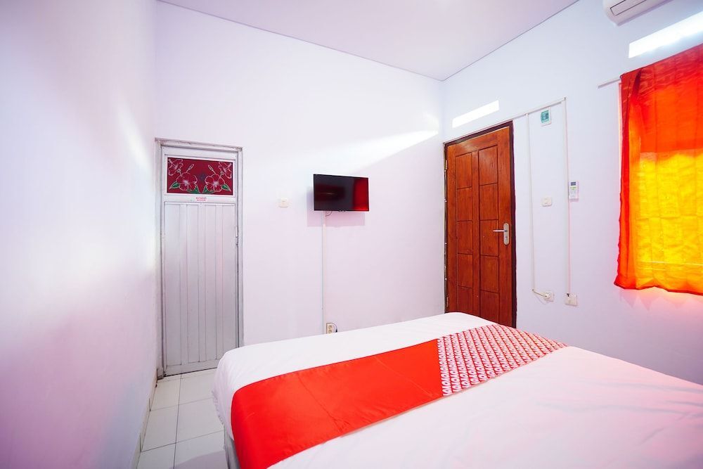 Вори: OYO 1064 Manado Airport Homestay