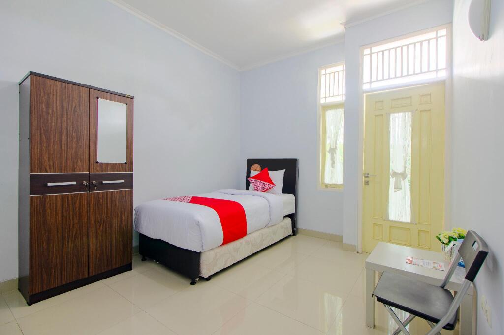 Каласан: OYO 1355 Griya Wismono Homestay