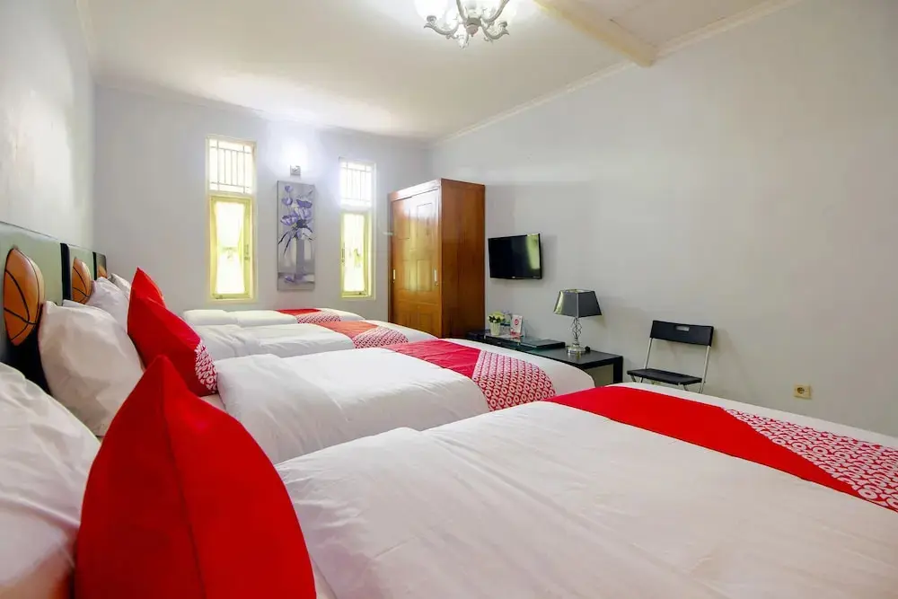 Каласан: OYO 1355 Griya Wismono Homestay
