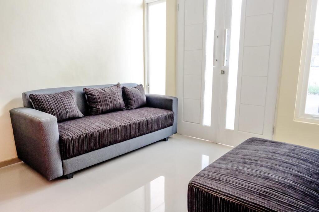 Маланг: Oyo 1165 Cakalang Residence Syariah
