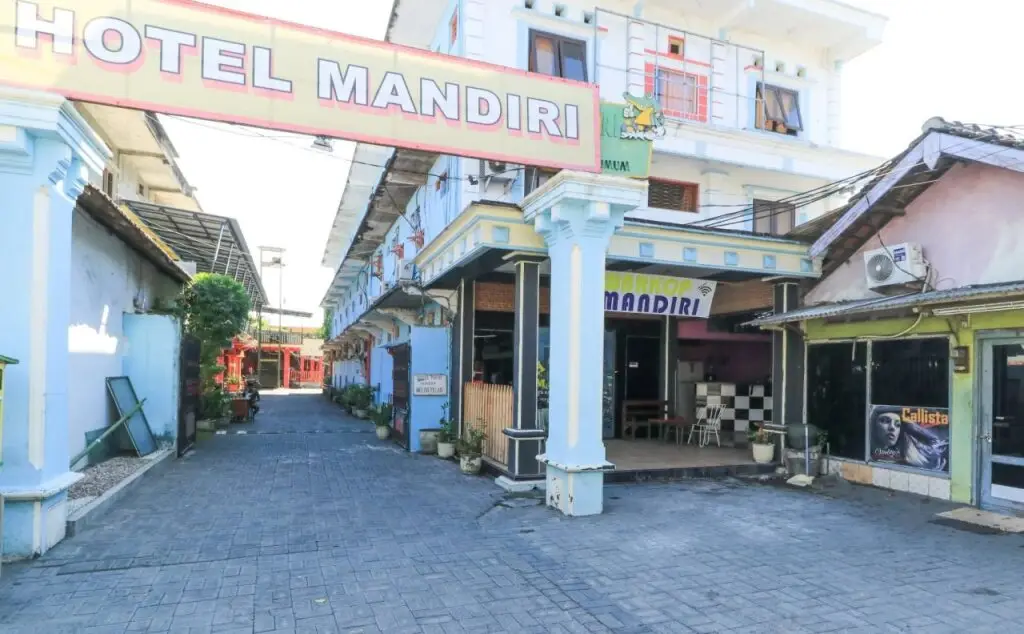 Сурабая: Hotel Mandiri