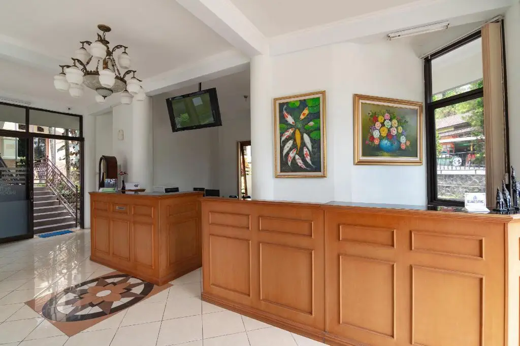 Травас: OYO 1339 Sinergi Hotel Tretes