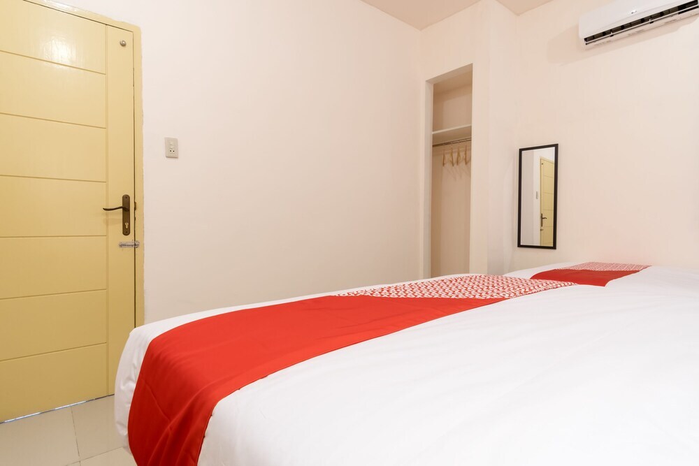 Медан: OYO 1249 Guest House 66