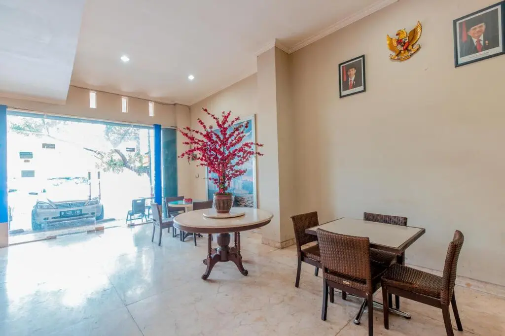 Джакарта: Oyo 1229 Dc Hotel Pramuka