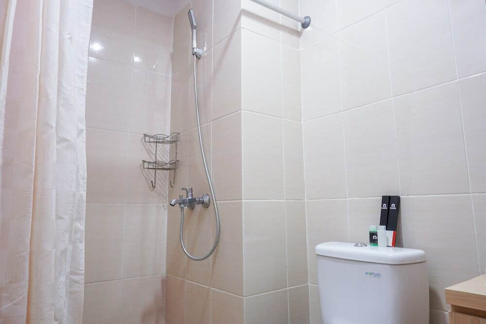 Чикаранг: Comfy Studio Oasis Cikarang View Garden Apartment