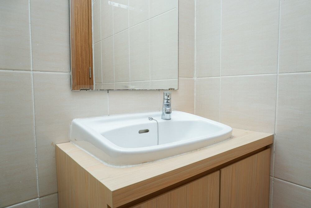Чикаранг: Comfy Studio Oasis Cikarang View Garden Apartment