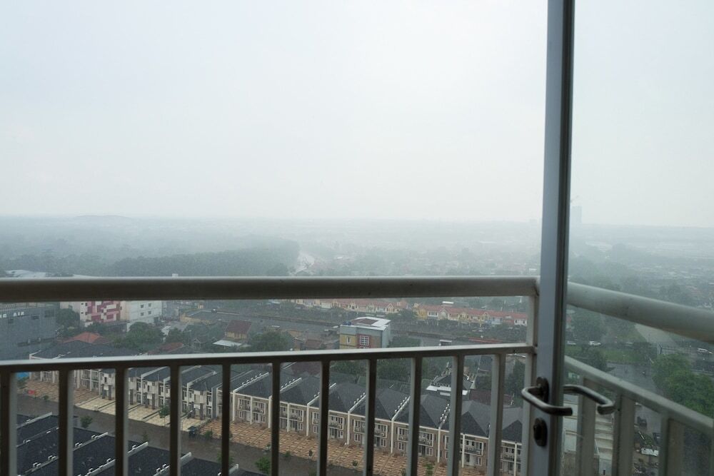 Чикаранг: Modern Studio @ Mustika Golf Apartment