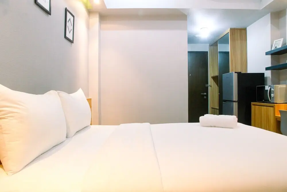 Чикаранг: Modern and Comfy Studio @ Mustika Golf Apartment