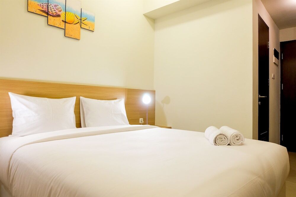 Чикаранг: Elegant Studio Mustika Golf Residence Apartment