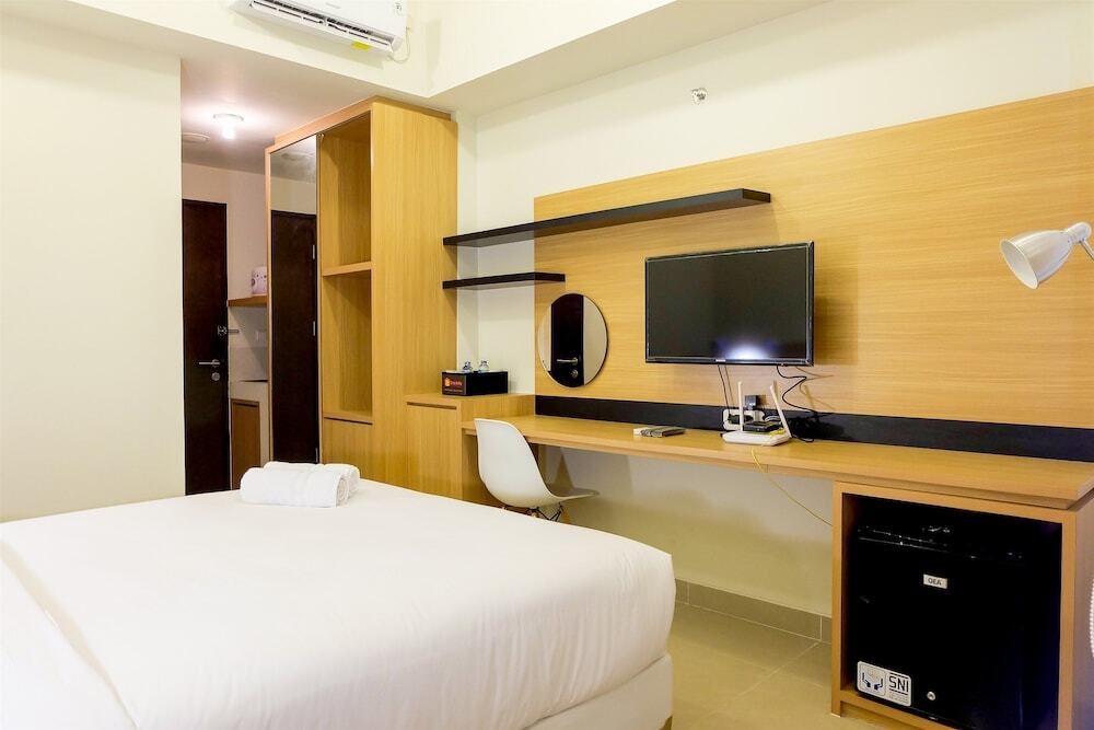 Чикаранг: Elegant Studio Mustika Golf Residence Apartment