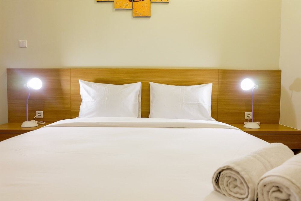 Чикаранг: Comfy Studio Mustika Golf Apartment