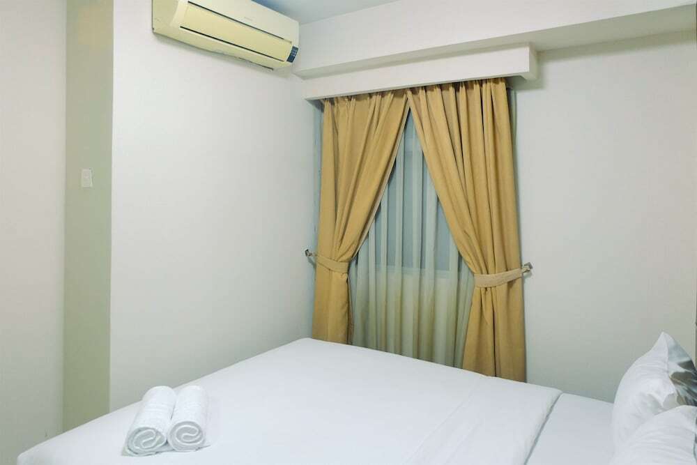 Джакарта: Tidy 2BR Kalibata City Apartment
