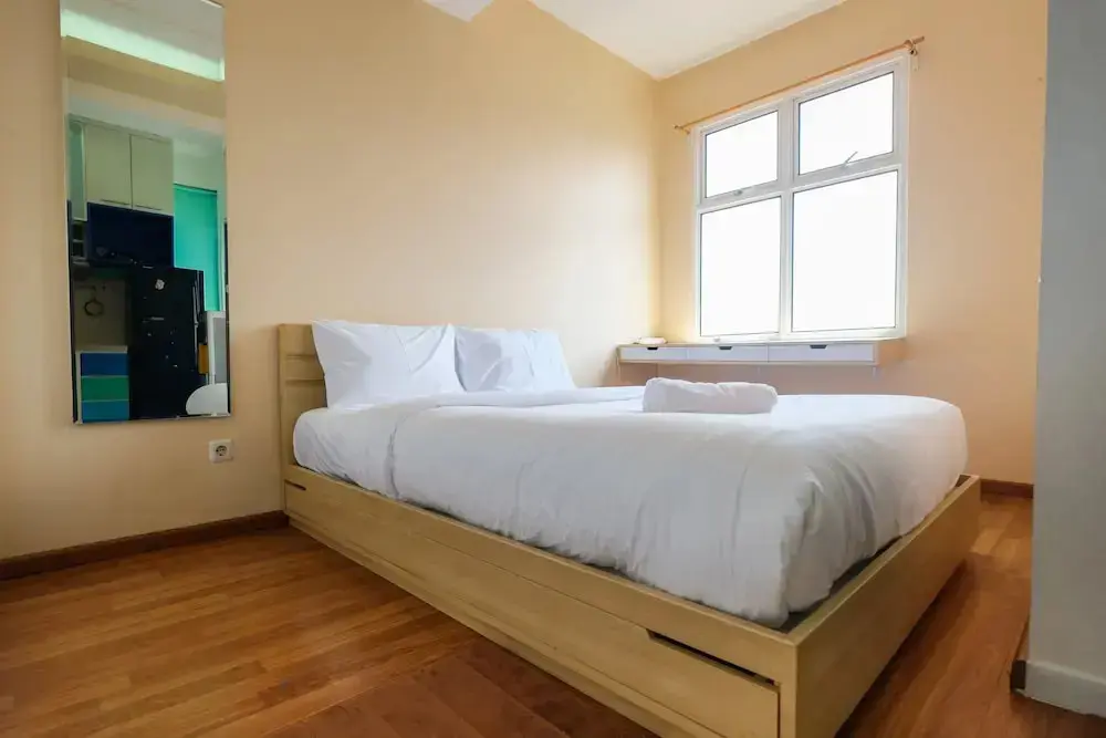 Джакарта: Modern 1BR Apartment at Pancoran Riverside
