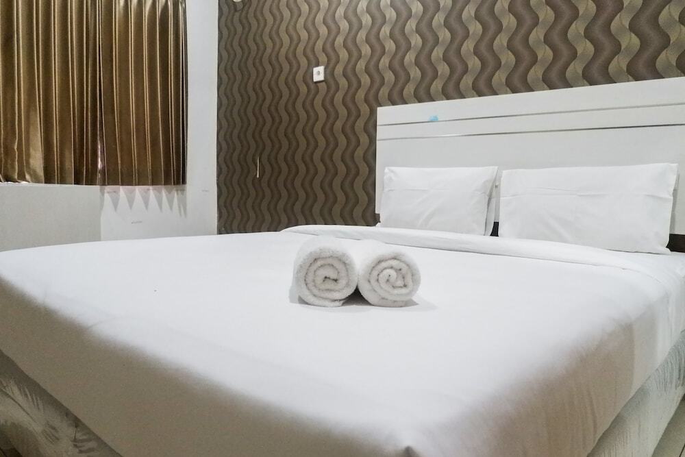Сурабая: Cozy Studio Apartment at Pavilion Permata
