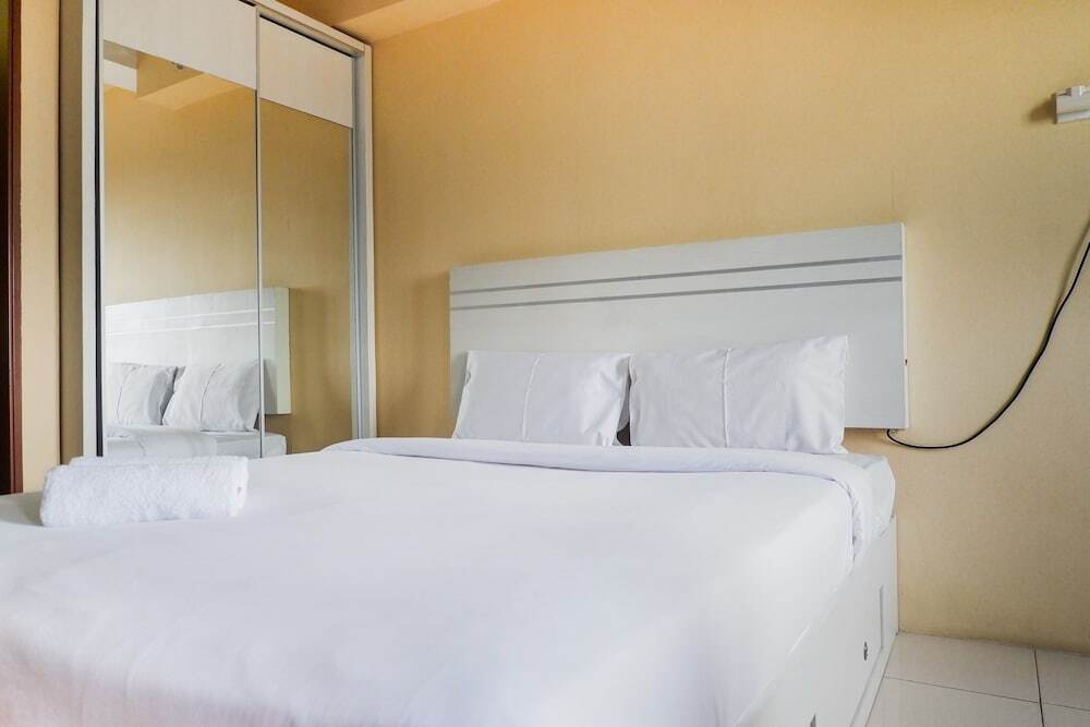 Сурабая: Strategic Studio Apartment at Pavilion Permata