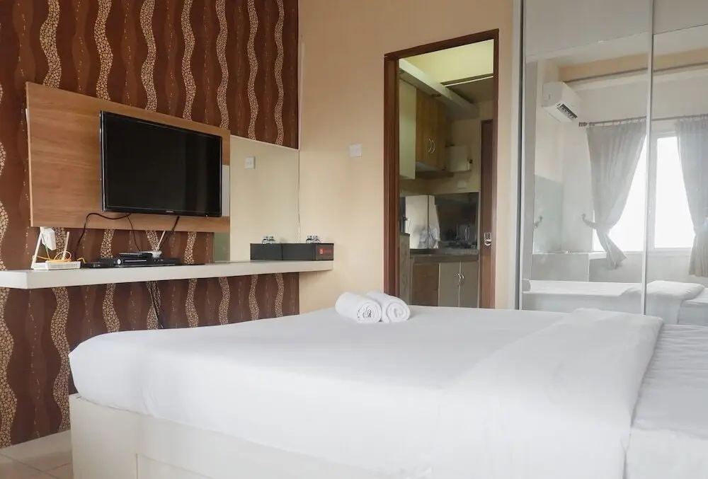 Сурабая: Strategic Studio Apartment at Pavilion Permata