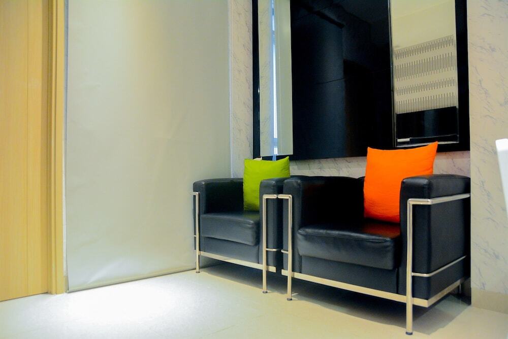 Джакарта: Exclusive 2BR Apartment at Elpis Residence