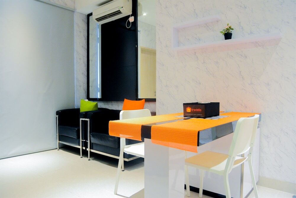 Джакарта: Exclusive 2BR Apartment at Elpis Residence