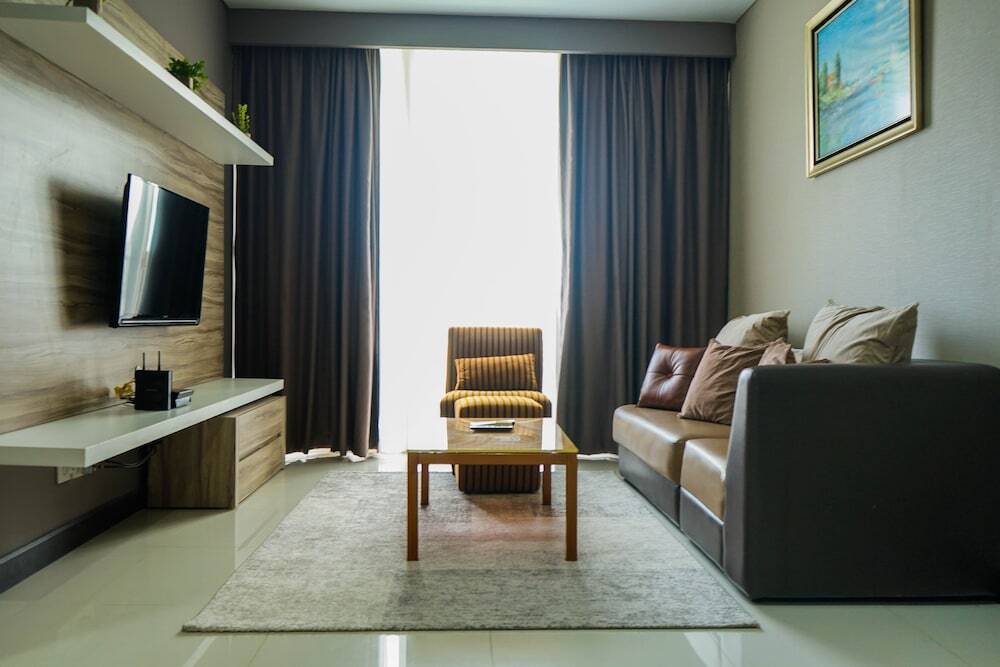 Джакарта: Contemporary Style 2BR at Lexington Apartment