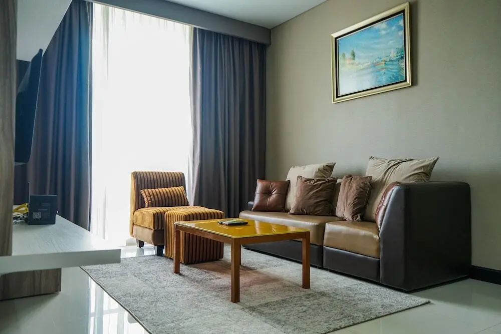 Джакарта: Contemporary Style 2BR at Lexington Apartment