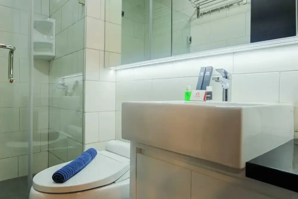 Джакарта: Comfy and Modern 1BR at Lexington Apartment